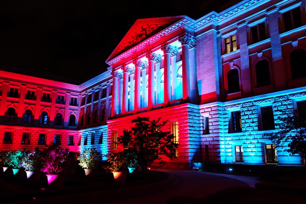 Auch das Gebäude des Bundesrates in in Farben getaucht. Foto: Agentur Baganz/Berlin leuchtet e.V.